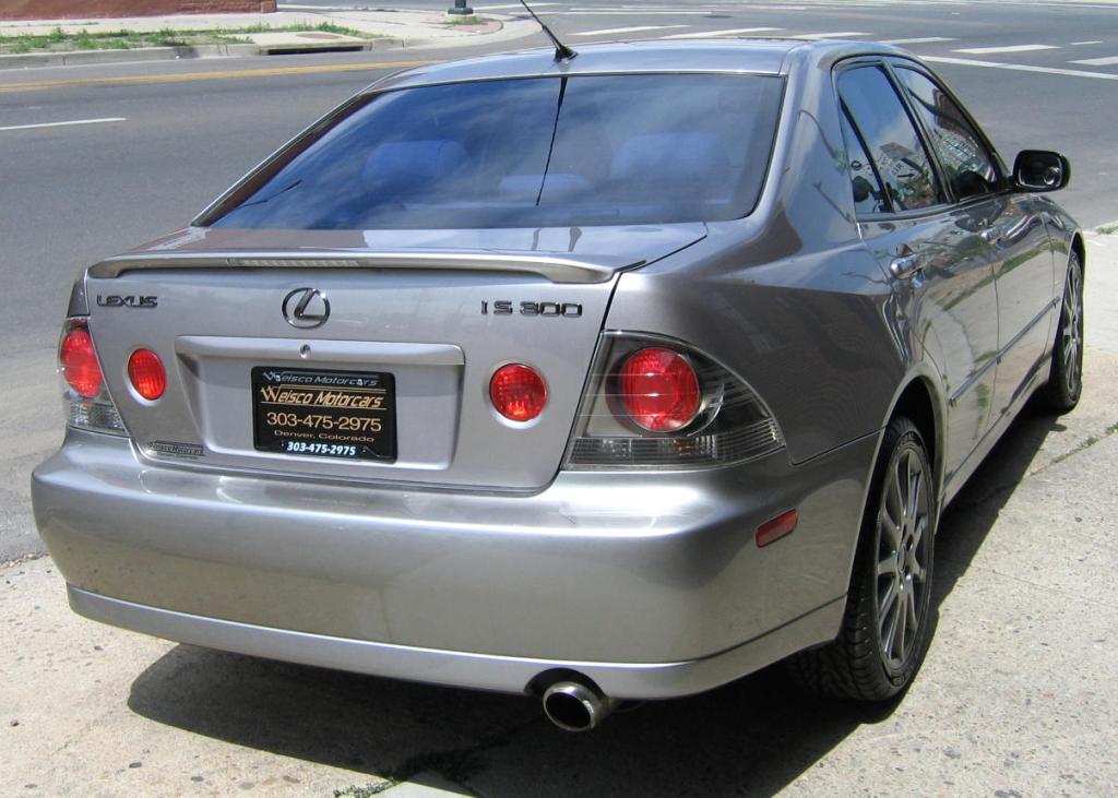 19982005 Lexus IS 300 Autopolis